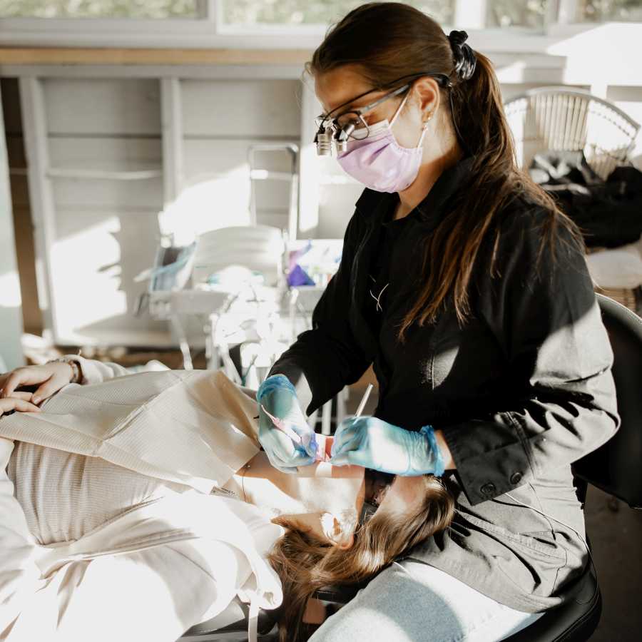 We come to you and leave you with a healthy smile! We come to you and leave you with a healthy smile!